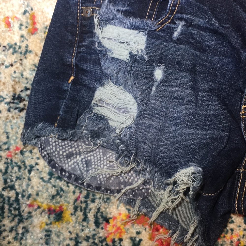 American Eagle Hi-Rise Festival denim shorts - Picture 2 of 6